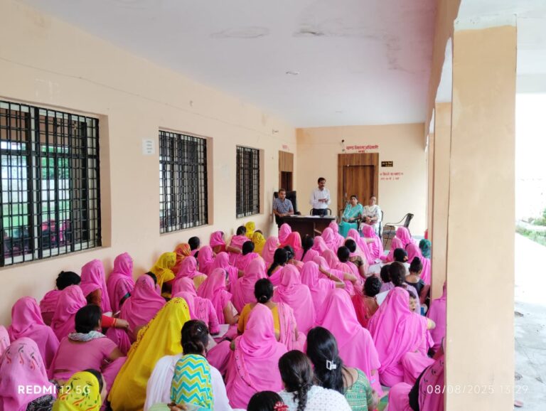 मोंठ में आंगनबाड़ी बहनों की जुटान — कुपोषण भगाने और कृमि दिवस मनाने की बनी रणनीति