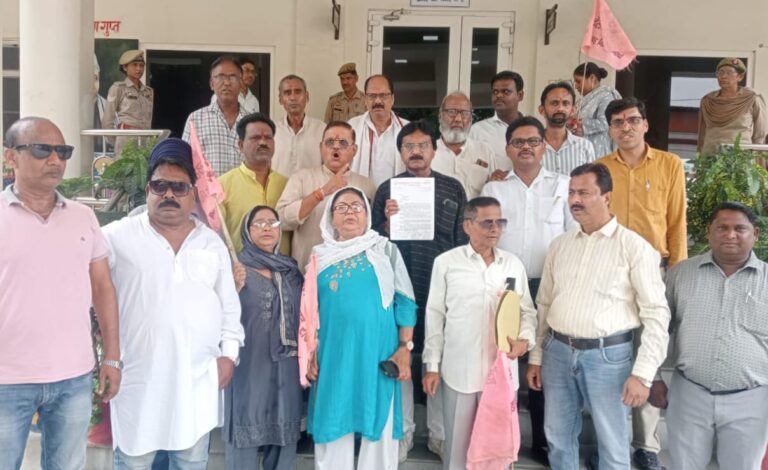 बुंदेलखंड राज्य निर्माण का वचन पूरा नहीं किया गया आगामी चुनाव में परिणाम भुगतना पड़ेगा।
