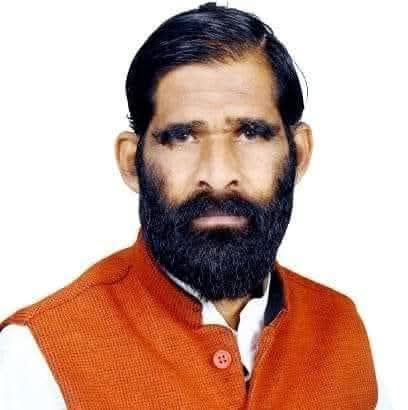 डीएपी खाद की पर्याप्त आपूर्ति कराने  लखनऊ में कृषि सचिव से मिले गरौठा विधायक।