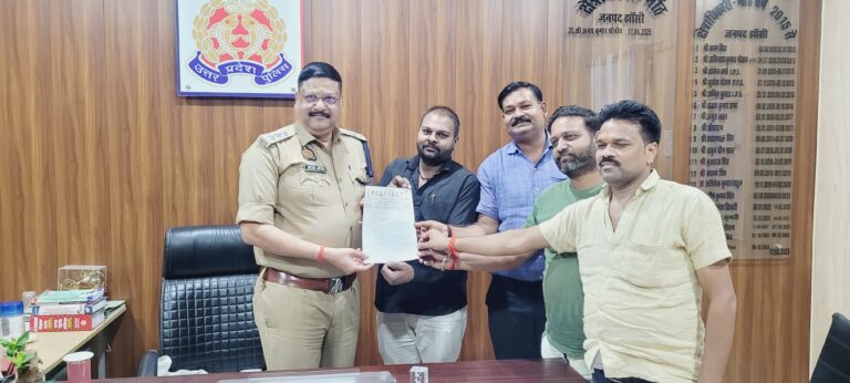 व्यापार मंडल ने बाजारों में सुरक्षा व्यवस्था को लेकर सौंपा ज्ञापन