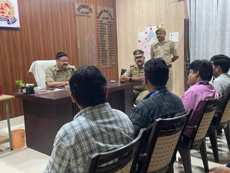 सीओ मोंठ ने अपने कार्यालय में बैंक प्रबंधकों की बैठक ली। बैठक में व्यापारिक लेनदेन में सतर्कता बरतने के दिए निर्देश।