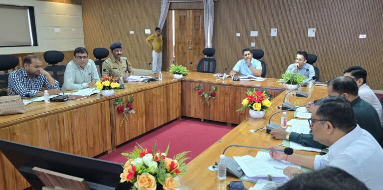 झांसी : अब “उत्तर प्रदेश रोजगार मिशन” से युवाओं को देश-विदेश में रोजगार के अवसर