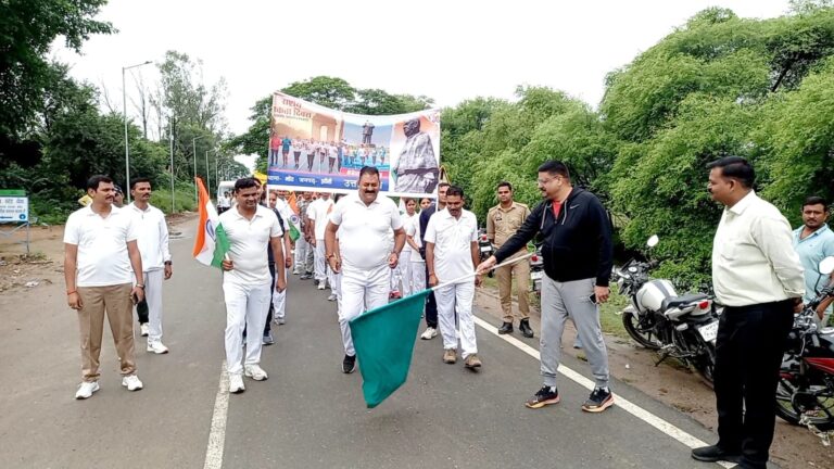 मोंठ। सरदार वल्लभभाई पटेल की जयंती पर गुरुवार को मोंठ में “रन फॉर यूनिटी” कार्यक्रम का आयोजन किया गया।