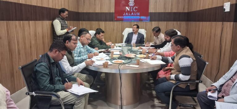 जिलाधिकारी ने अन्नदाता कृषक बंधुओं से की अपील, पराली न जलाएं, फसल अवशेष प्रबंधन का अपनाएं वैज्ञानिक तरीका