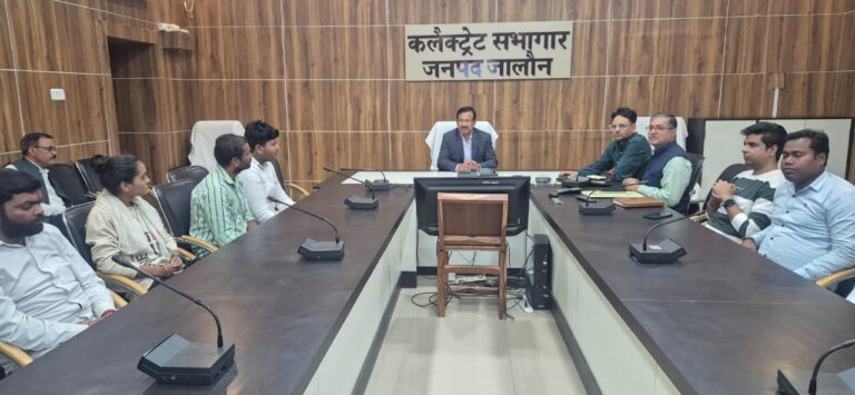 जिलाधिकारी की अध्यक्षता में नन्द बाबा दुग्ध मिशन अन्तर्गत विभिन्न योजनाओं की ई-लॉटरी सम्पन्न