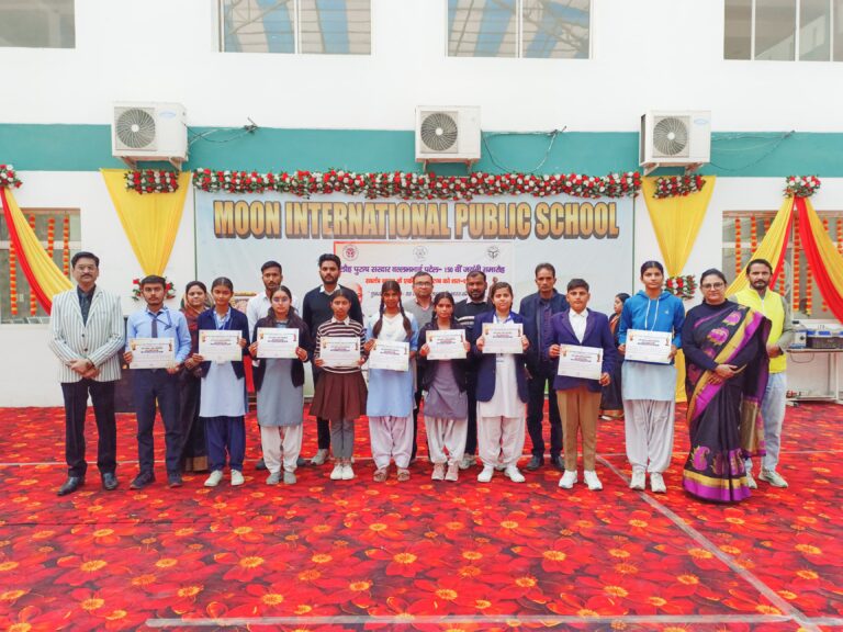 तहसील स्तरीय प्रतियोगिताओं में आकांक्षा, ऋचा और शिवानी अव्वल