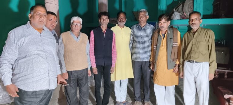 रामलीला भवन मोंठ में हुई श्रद्धांजलि सभा, दिवंगत कलाकारों को दी गई भावपूर्ण श्रद्धांजलि।