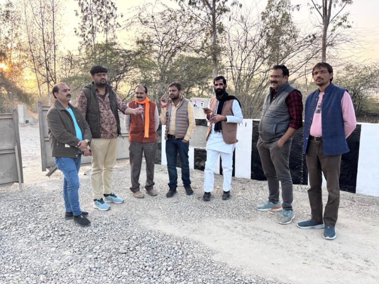 मोठ में रेल्वे ओवर ब्रिज निर्माण कार्य अंतिम चरण में, विधायक ने प्रगति का लिया जायजा