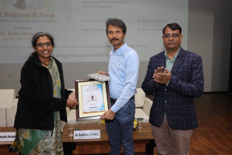 सीएसआईआर–केंद्रीय औषधि अनुसंधान संस्थान में जनरेटिव एआई पर विशेषज्ञ व्याख्यान का आयोजन