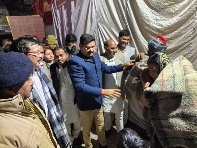 सुर्खियाँ मुख्यालय की, पर सिसकियाँ बीहड़ के अंचल की, मदद का रुख कब मुड़ेगा.?RK…