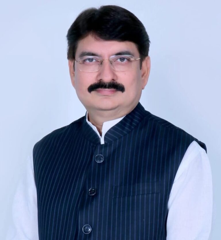 श्री राम कथा के समापन पर कथा आयोजक रामजी परिहार ने नगर एवं क्षेत्रवासियों को भंडारे में आमंत्रित किया है।