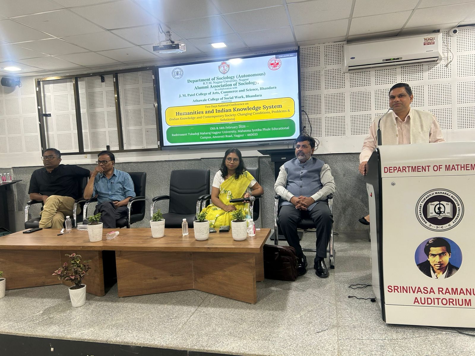 नागपुर में आयोजित राष्ट्रीय संगोष्ठी में डॉ नईम ने की तकनीकी सत्र की अध्यक्षता