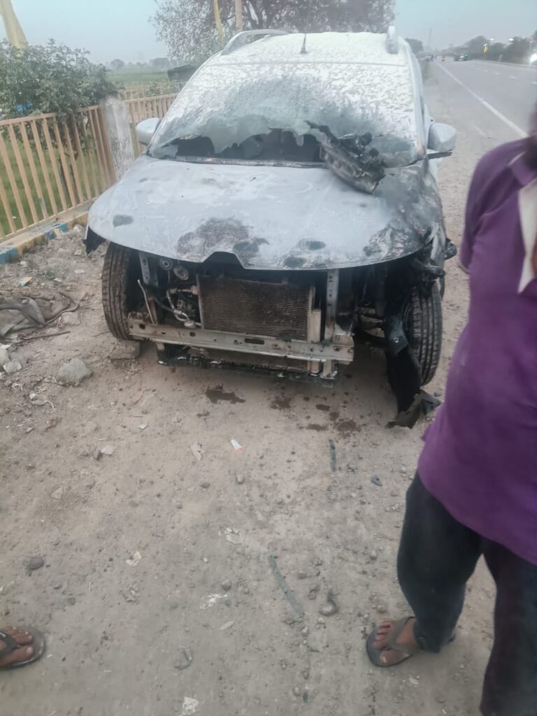 नेशनल हाईवे-27 पर पेट्रोल पंप में शॉर्ट सर्किट से कार बनी आग का गोला, परिवार सुरक्षित