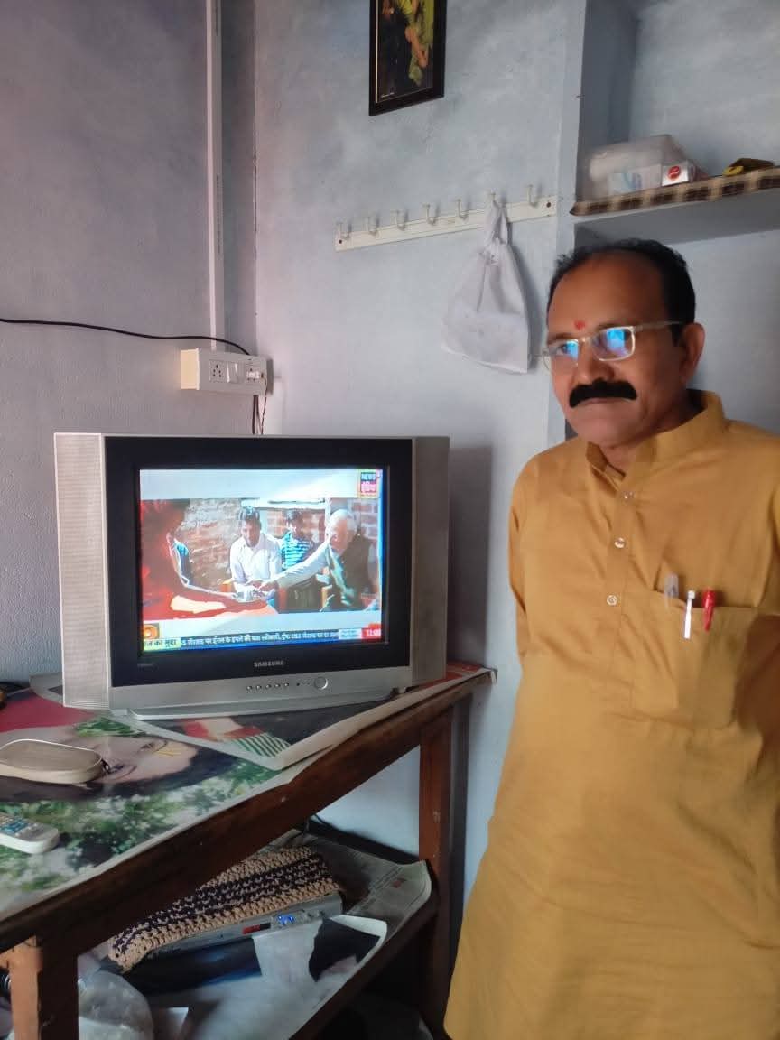 मोंठ मंडल के प्रत्येक बूथ पर सुना गया पीएम मोदी का ‘मन की बात’ कार्यक्रम।