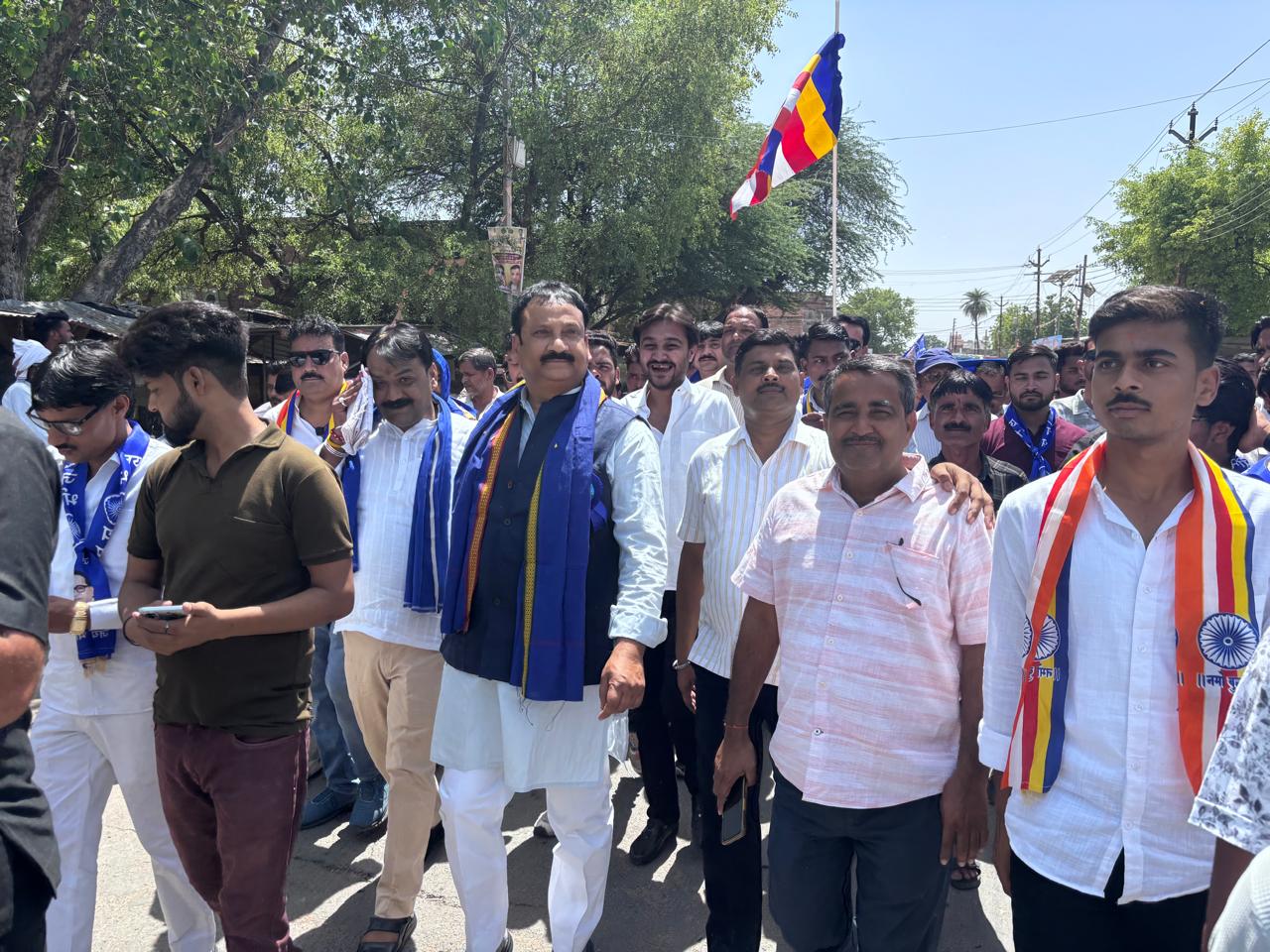 मोंठ में धूमधाम से मनाई गई डॉ. भीमराव अंबेडकर जयंती, रैली में शामिल हुए पूर्व विधायक।