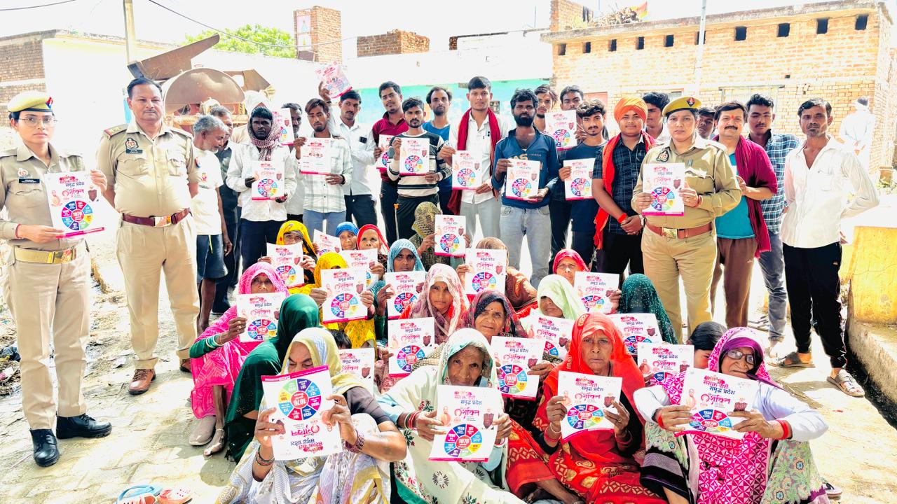 मोंठ। थाना क्षेत्र के ग्राम जौरा में चौपाल लगाकर में गुरुबार को मिशन शक्ति अभियान फेस-5 के अंतर्गत महिलाओं और बालिकाओं को जागरूक करने के उद्देश्य से एक विशेष कार्यक्रम आयोजित किया गया।