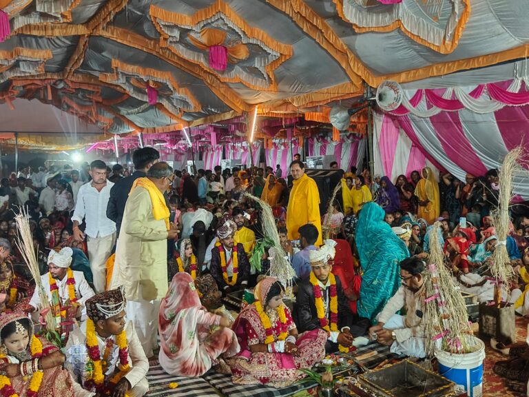 सात कन्याओं का सामूहिक विवाह संपन्न, हजारों लोगों ने दिया आशीर्वाद